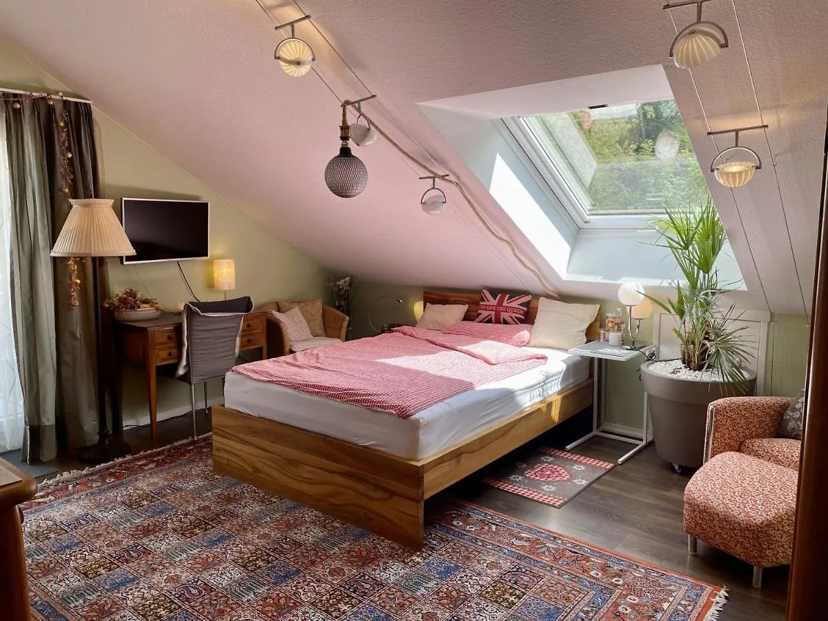 Guest Room In Stuttgart-Nord Germany